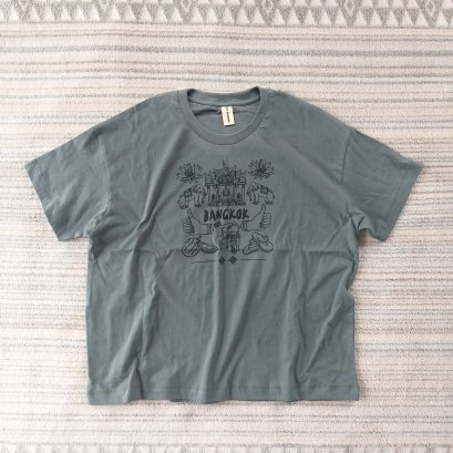 เสื้อยืดผู้หญิงทรงหลวมกว้าง ลายสวรรค์กรุงเทพ  100% คอตตอนสีเทาเขียว