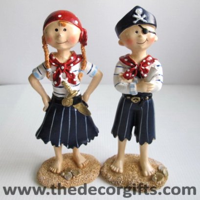 ตุ๊กตาเรซิ่น โจรสลัดชายหญิง (2 ตัว) แนวทะเล