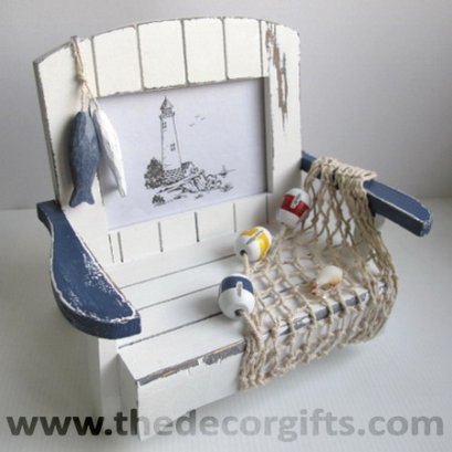 กรอบรูปไม้ตั้งโต๊ะ เก้าอี้ชายหาด แนวทะเล