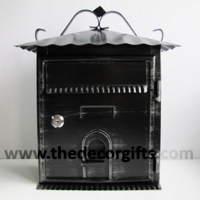 ตู้จดหมายเหล็กทรงบ้าน สีดำขัดสี แนวคลาสสิกอาร์ต
