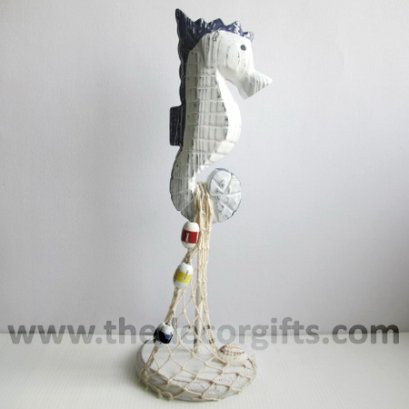 ม้าน้ำไม้แกะสลัก (Size M) แนวทะเล