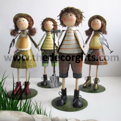 ตุ๊กตาสังกะสี ชาวสวนหญิงชายตัวสูง (4 ตัว)