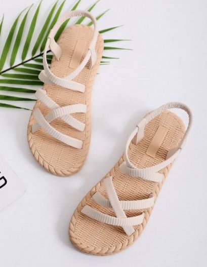 รองเท้าแตะแบบเปิดนิ้วเท้าสไตล์มินิมอล