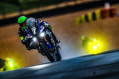 Yamaha YZF-R1 อึดสุด!!!