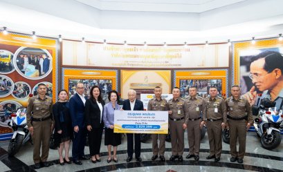 ดร.ชุมพล พรประภา บริจาครถจักรยานยนต์ติดตั้งอุปกรณ์ 9 คัน มูลค่ากว่า 2.8 ล้านบาท แก่กองบังคับการตำรวจจราจร สร้างบุญโอกาสครบ 84 ปี