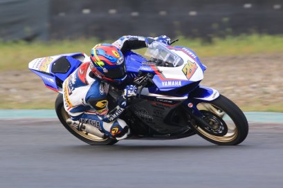 แสตมป์-อภิวัฒน์ โชว์ฟอร์มร้อนแรงทะยานคว้าชัยรุ่น 250 cc. ขยับเข้าใกล้แชมป์เอเชีย 