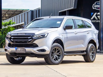 Isuzu MU-X 1.9 Active AT สีเทา ปี2021