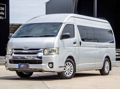 Toyota Commuter 3.0 M/T ปี 2015
