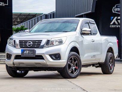 Nissan Navara NP300 Cab 2.5E M/T สีเทา ปี2019