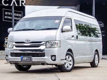 Toyota Commuter 3.0 AT สีเทา ปี2016
