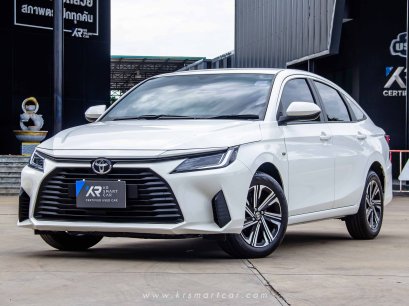 Toyota Yaris Ativ 1.2Sport AT สีขาว ปี2024
