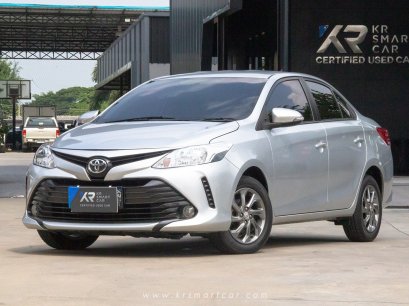 Toyota Vios 1.5E AT สีเทา ปี2017