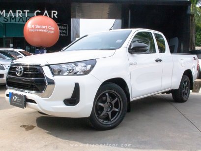 Toyota Revo Cab 2.4Entry MT สีขาว ปี2021