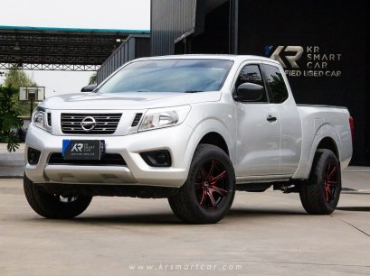 Nissan Navara NP300 Cab 2.5S MT สีเทา ปี2017