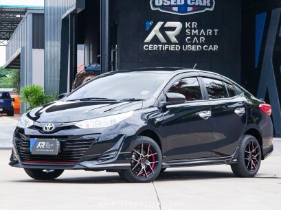 Toyota Yaris Ativ 1.2Entry AT สีดำ ปี2020