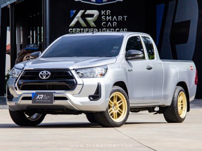 Toyota Revo Cab 2.4Entry MT สีเทา ปี2022