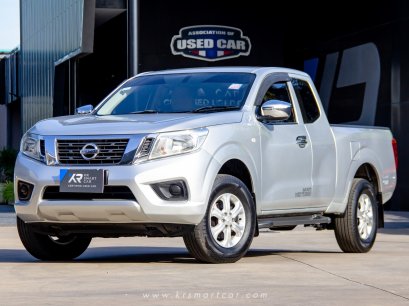 Nissan Navara NP300 Cab 2.5E MT สีเทา ปี2019