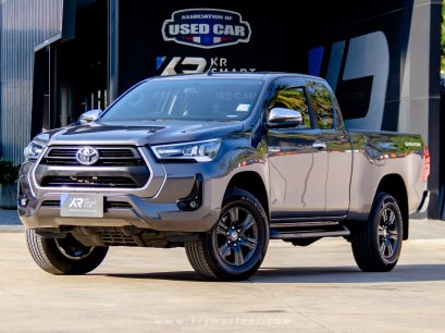 Toyota Revo Cab PRE 2.4 MID MT สีเทา ปี2020 จด 2021