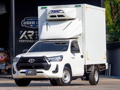 Toyota Revo Single 2.4 Entry MT ตู้เย็น สีขาว ปี2021