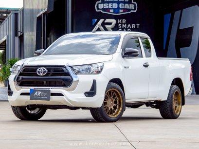 TOYOTA REVO SMART CAB 2.4 ENTRY Z-EDITION M/T ปี2022