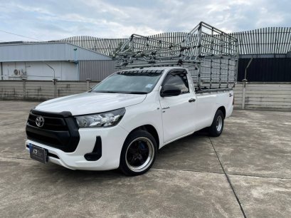 Toyota Revo Single 2.4Entry MT คอก + เพลาลอย สีขาว ปี2020