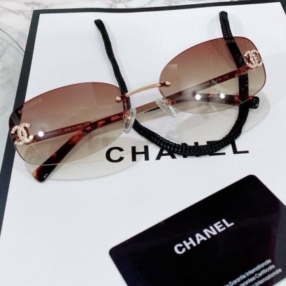 แว่นตากันแดด