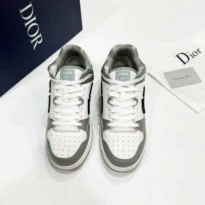 รองเท้า