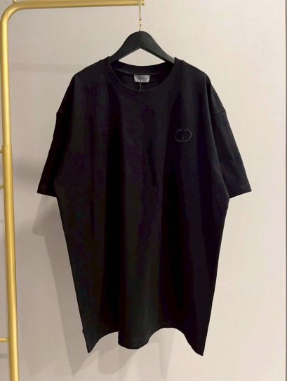 เสื้อแขนสั้น