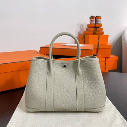 กระเป๋าพร้อมส่ง