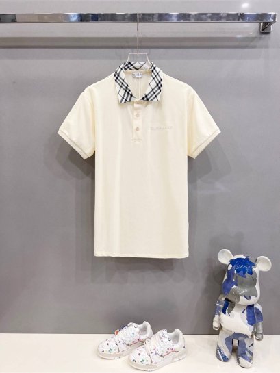 เสื้อแขนสั้น