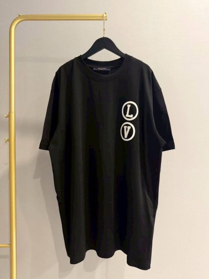 เสื้อแขนสั้น