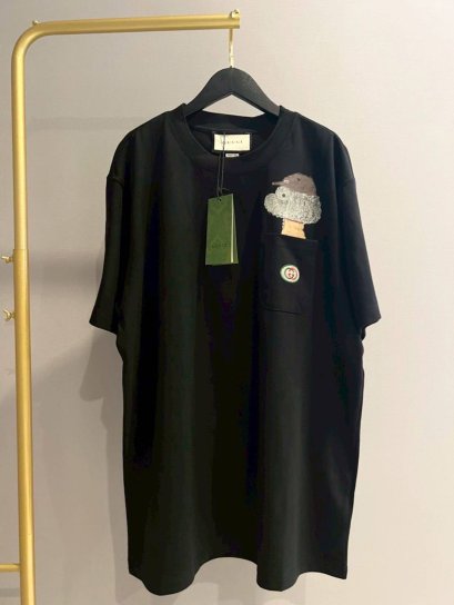 เสื้อแขนสั้น