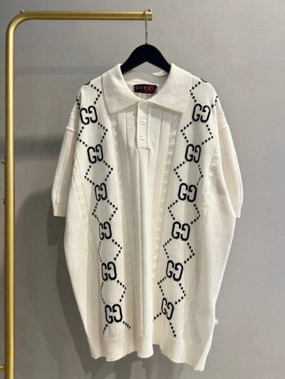 เสื้อแขนสั้น