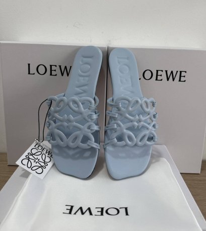 รองเท้า