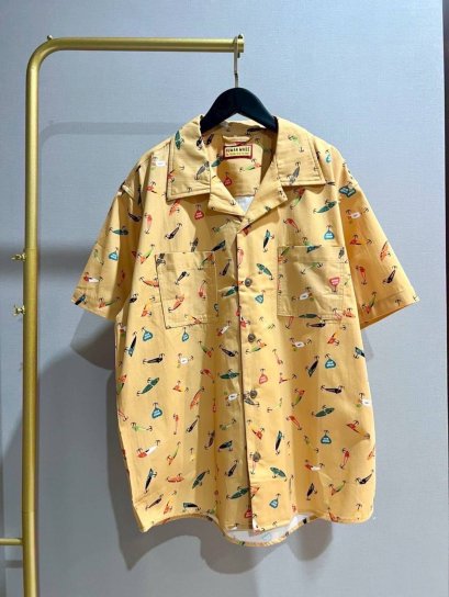 เสื้อแขนสั้น