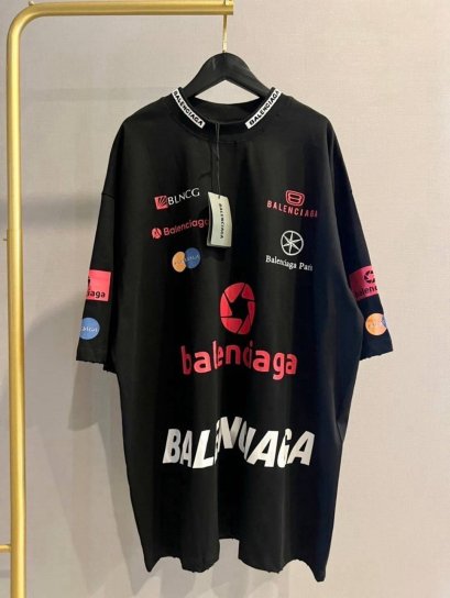 เสื้อแขนสั้น