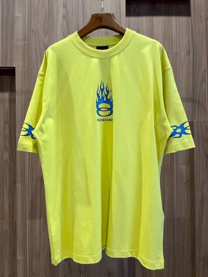 เสื้อแขนสั้น