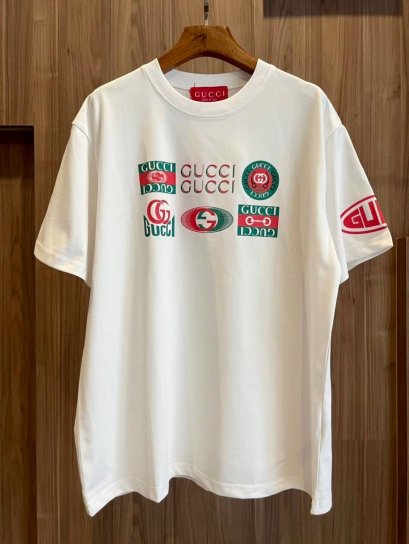 เสื้อแขนสั้น