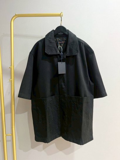 เสื้อแขนสั้น