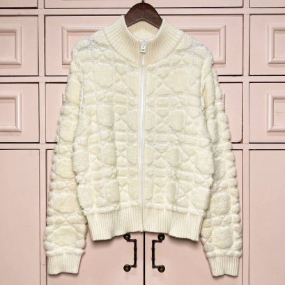 เสื้อแขนยาว