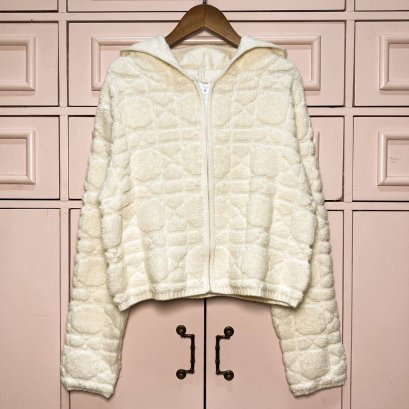 เสื้อแขนยาว