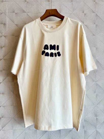 เสื้อแขนสั้น