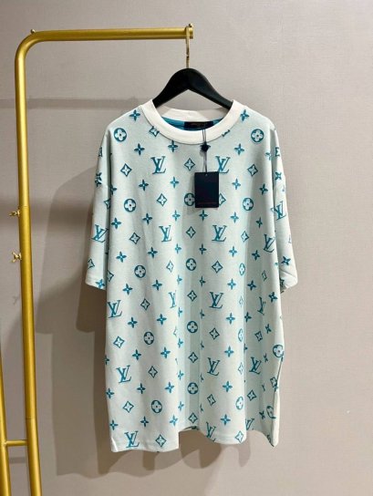 เสื้อแขนสั้น