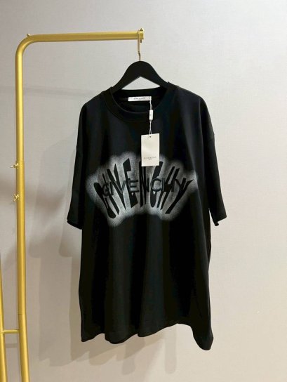 เสื้อแขนสั้น