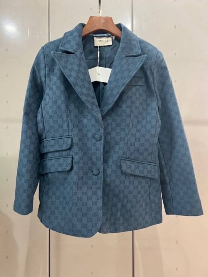 เสื้อแขนยาว