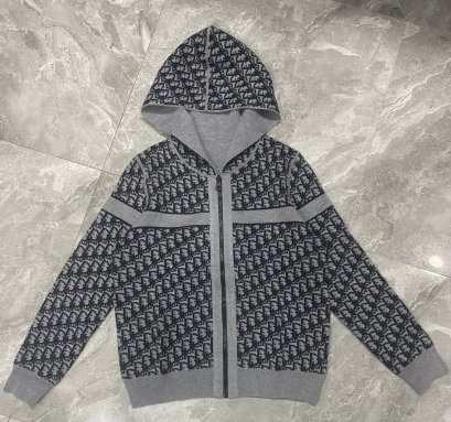 เสื้อแขนยาว