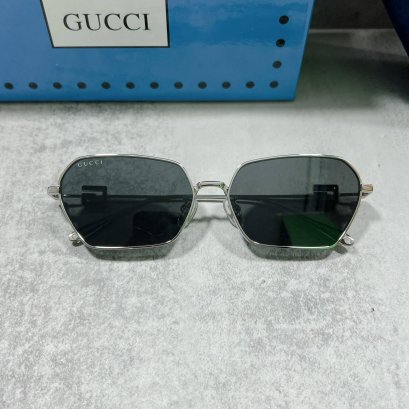 แว่นตากันแดด