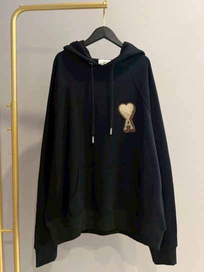 เสื้อแขนยาว