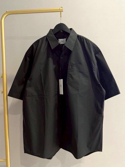 เสื้อแขนสั้น