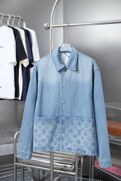 เสื้อแขนยาว